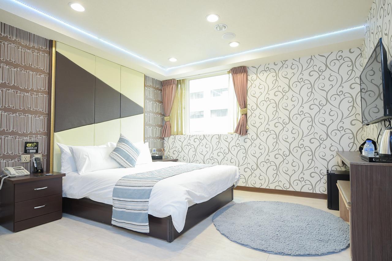 Hosin Hotel Tajcshung Kültér fotó