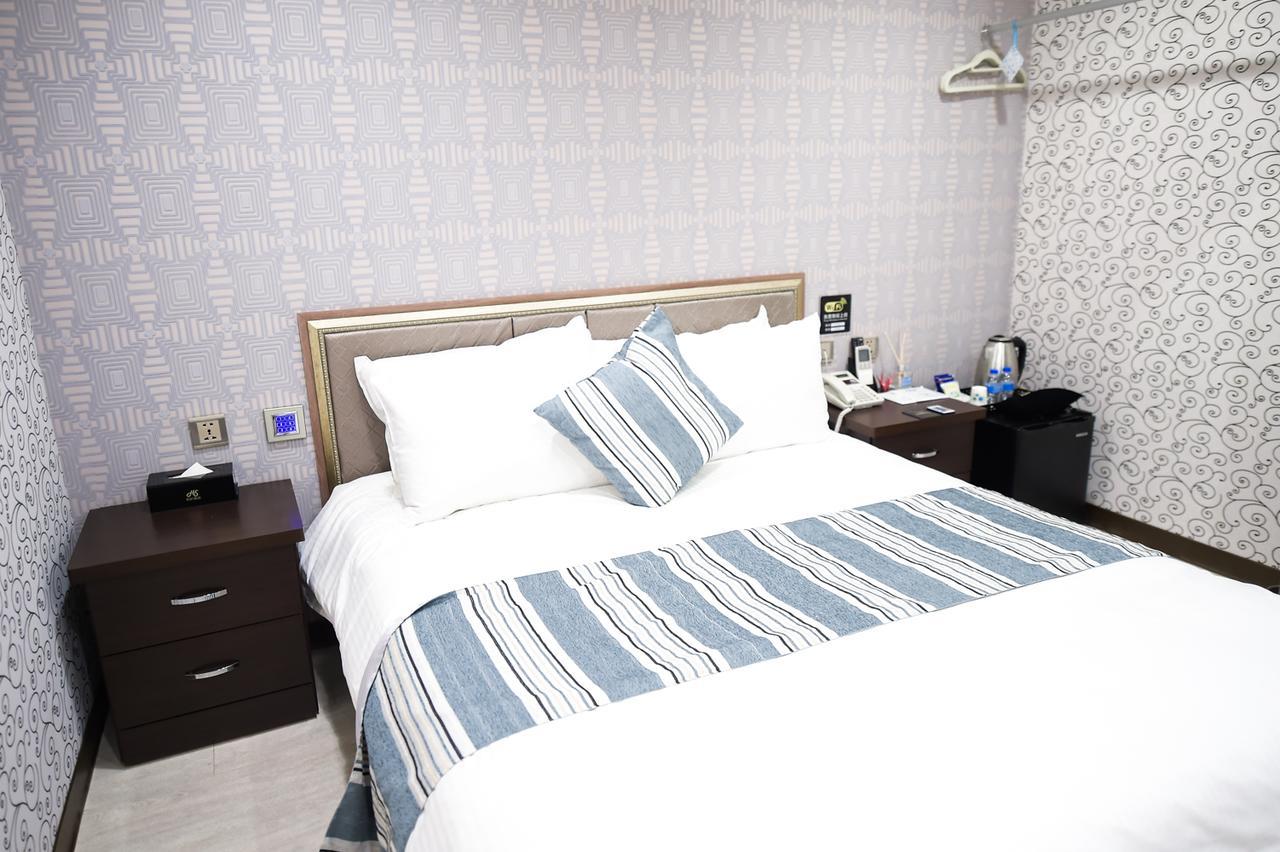 Hosin Hotel Tajcshung Kültér fotó