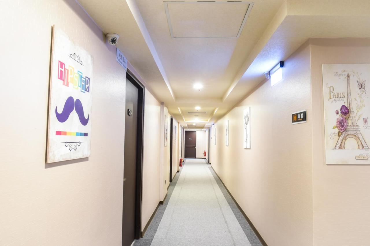 Hosin Hotel Tajcshung Kültér fotó